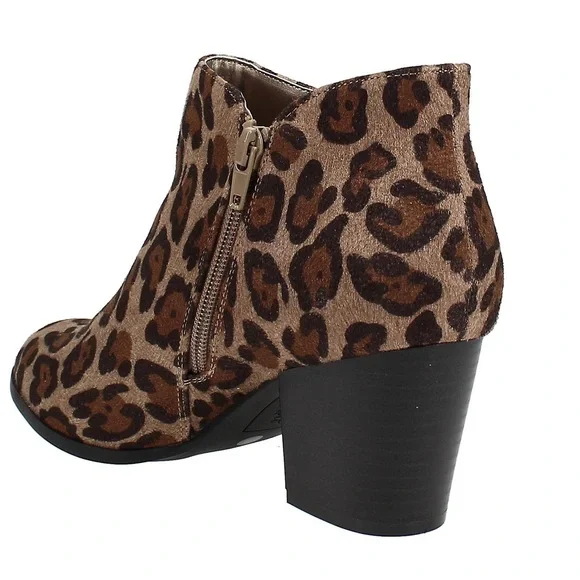 Style & Co Women's Masrinaa Ankle Booties NWOB Size 8.5 - Picture 3 of 7